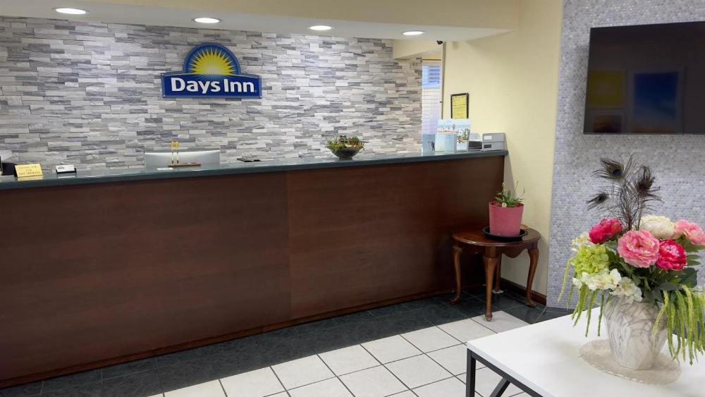 Days Inn By Wyndham Lexington/Columbia